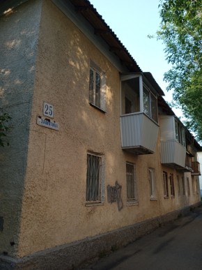 пер. Замятина,25 в Невьянске - nevyansk.yutvil.ru пер. Замятина,25 в Невьянске - nevyansk.yutvil.ru